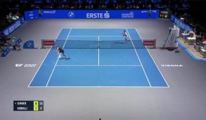 Vienne - Sinner rejoint les quarts