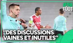 "Ces discussions sont vaines et inutiles", le ras-le-bol de Riolo sur les polémiques d'arbitrage