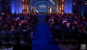 Le prix Gino Mäder récompense Matteo Trentin pour son soutien aux enfants malades - Cyclisme - Vélo d'Or 2025