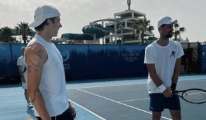 Tennis - Open d'Australie 2026 - Préparation de luxe à Dubaï : Arthur Cazaux profite de trois jours d’entraînement avec Novak Djokovic