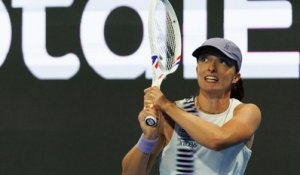 WTA 1000 Doha : Iga Swiatek renverse Daria Kasatkina et file en quarts