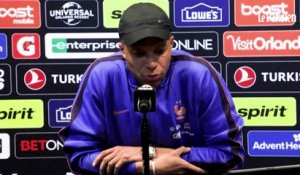 Kylian Mbappé dit ne pas avoir été ausculté au mauvais genou