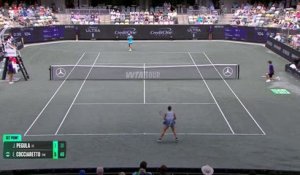 Charleston - Pegula renverse Cocciaretto