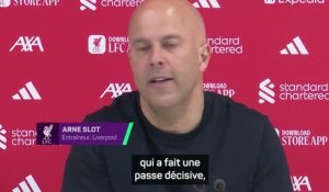 Liverpool - Slot répond aux sifflets des fans sur le remplacement de Ngumoha