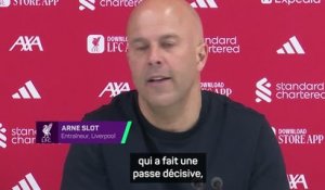 Liverpool - Slot répond aux sifflets des fans sur le remplacement de Ngumoha