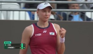Rome  - Rybakina domine Eala au 3e tour