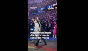 PSG : Marquinhos et Nasser dévoilent le trophée au Parc des Princes