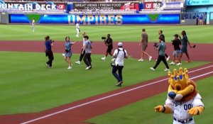 Thomas Tuchel impressionne Harry Kane au baseball - Foot - Coupe du monde 2026
