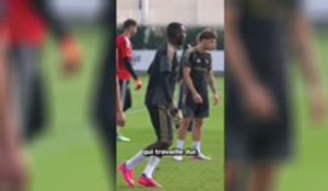 Juventus - Kalulu prend la défense de Kolo Muani : "Il sera un véritable atout pour l'équipe"