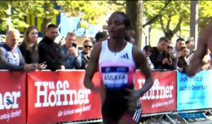 Tigst Assefa termine dans la douleur et échoue dans sa tentative de record du monde - Athlé - Marathon de Berlin