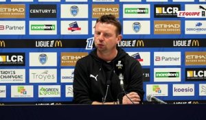 « On doit être capables, à un moment donné, de sortir un clean-sheet » : les regrets de Stéphane Dumont, après la nouvelle défaite de Troyes - Foot - Ligue 1