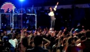 SNTV - Le chaos au concert de Justin