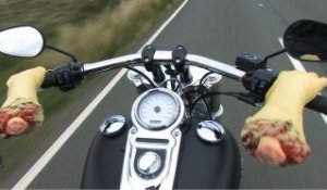Une Harley au Tourist Trophy ( Moto Journal )