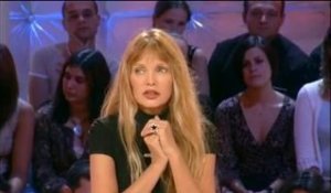 Arielle Dombasle, l'amour et la foi