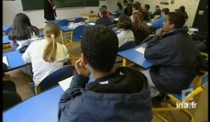 [Collège bloqué par des parents d'élèves]