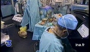 Le robot et le chirurgien : chirurgie assistée par ordinateur