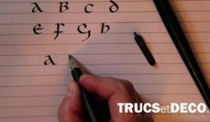Calligraphie romaine, l'écriture onciale par TrucsetDeco.com