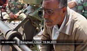 Libye : les insurgés manquent d'armes - no comment