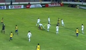 Santos scrape into Libertadores quarters