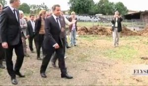 N. Sarkozy visite une exploitation en Charente