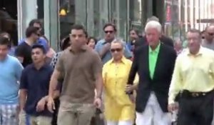 Bill et Hillary Clinton se baladent à New York