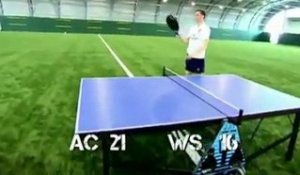 Partie de ping-pong originale entre Szczesny et Chamberlain