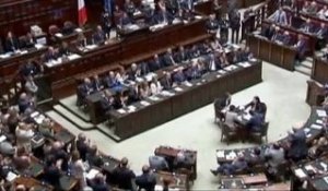 Umberto Bossi appelle Berlusconi à la démission