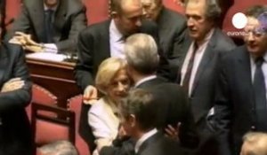 Mario Monti accueilli au Sénat italien comme le...