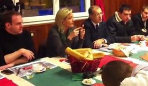 Marine le Pen visite le port de Boulogne-sur-Mer (Pas-de-Calais)
