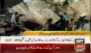 L'effondrement d'une usine au Pakistan fait plusieurs morts