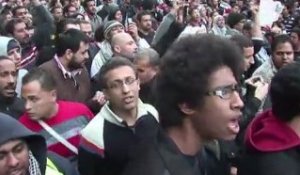 Egypte : des milliers de manifestants réclament le départ de l'armée au pouvoir