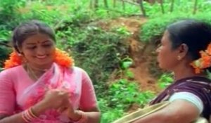 Vaidehi Kathirunthai - Vaidehi Falls in Love with Vijayakanth