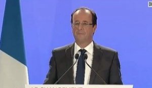 Francois Hollande: "Ce soir, je deviens le candidat de toutes les forces"
