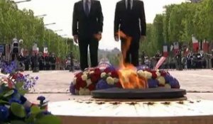 Deux présidents français sous l'Arc de Triomphe pour...