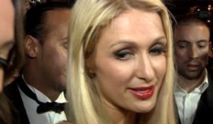 Paris Hilton crée l'hystérie sur la Croisette