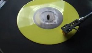 Thnx fr th mmrs -- Yellow vinyl