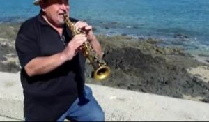 Un petit air de saxophone soprano sur la promenade du Plat-Gousset...