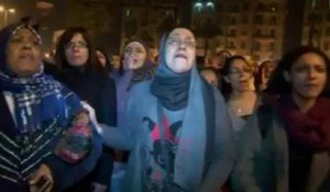 Les Egyptiennes en colère contre l'armée