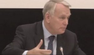 Le discours de Jean-Marc Ayrault devant les députés socialistes