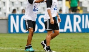 Neymar et Falcão, la star du Futsal, s'amusent !