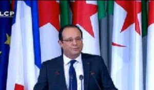 Reportages : En Algérie, François Hollande reconnaît les "souffrances" liées à la colonisation