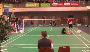 Julien MAIO : joli coup au badminton