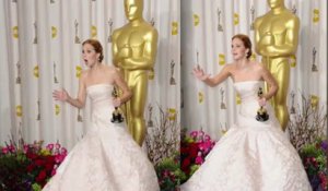 Jennifer Lawrence fait un doigt d'honneur aux Oscars