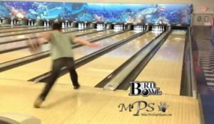 11 strikes en 1 minute au bowling