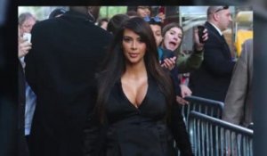 Kim Kardashian explose dans sa robe avant de retrouver Kanye West