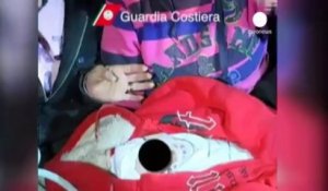 Italie: 159 migrants sauvés en mer, dont un nouveau-né