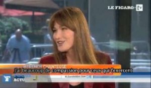 Carla Bruni défend François Hollande à la télévision américaine