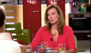 Valérie Trierweiler : "Je passe l'aspirateur pour me détendre"