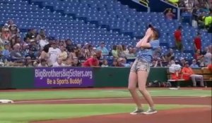 Carly Rae Jepsen, nulle au baseball