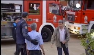 Espagne: le prince Felipe au chevet des blessés de...